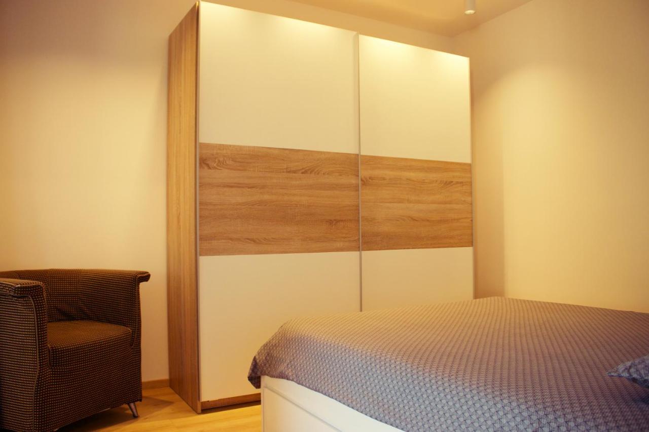 Leno Appartement Umag Buitenkant foto