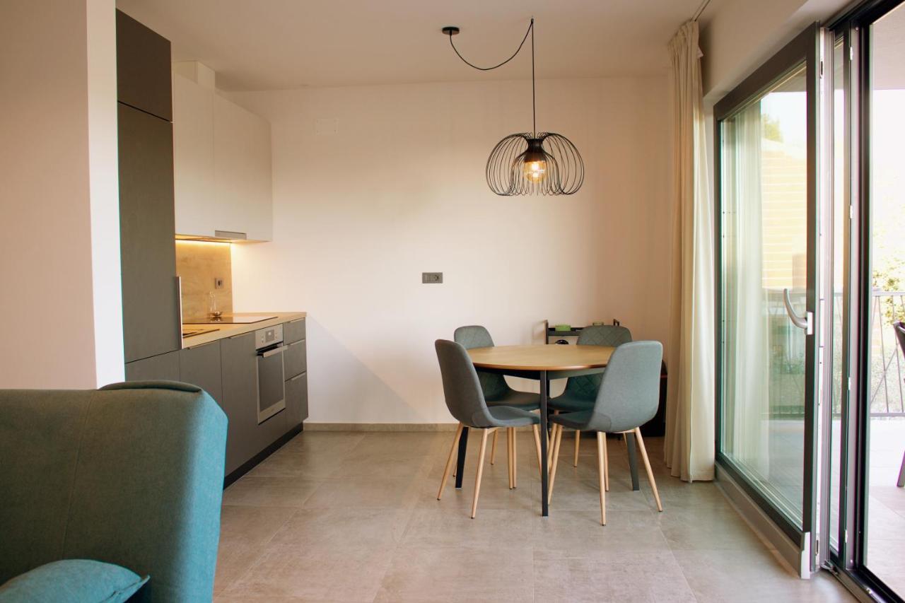 Leno Appartement Umag Buitenkant foto